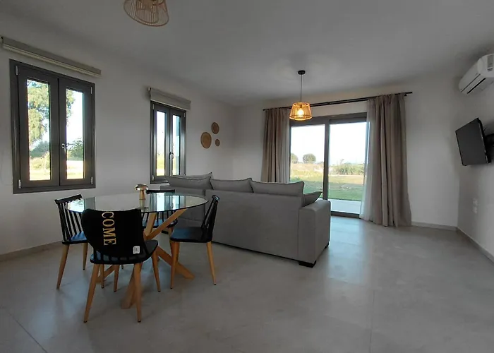 Vallianos D Szulári